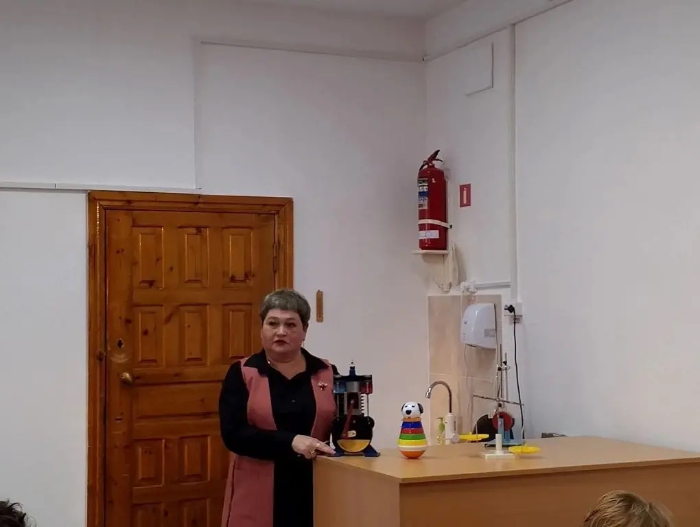 «Механические колебания и волны».